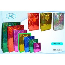 Пакет подарочный Ассорти голография 18*23*8см